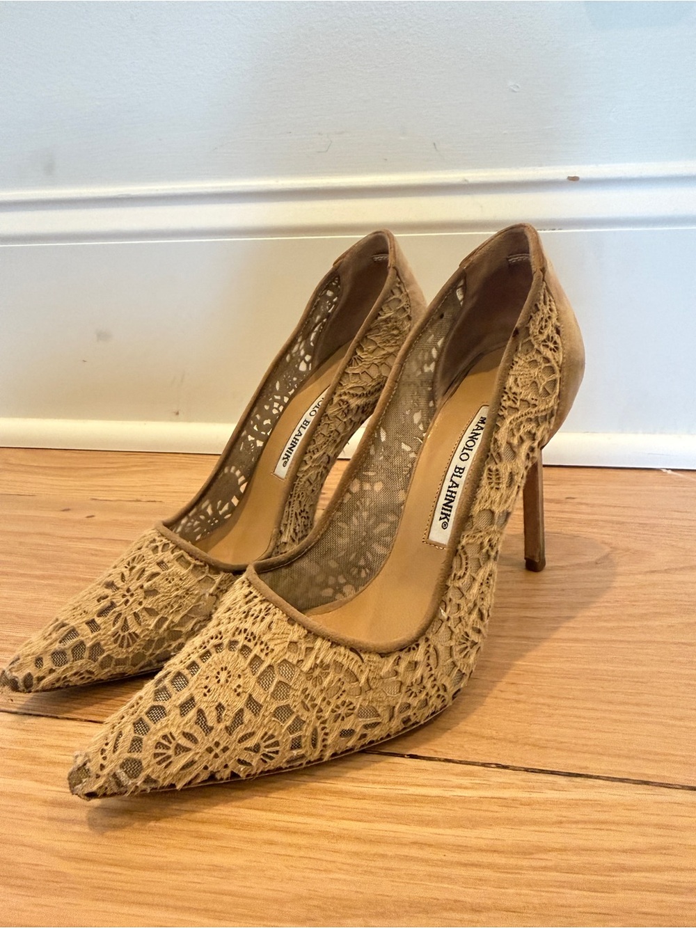 Manolo Blahnik Tan Lace Pointed-Toe Stiletto Pumps